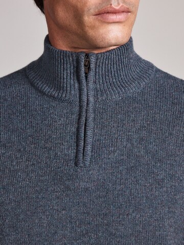 Next Pullover in Grau