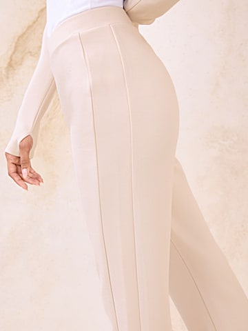 Lipsy Regular Hose in Beige