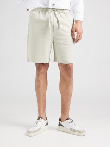 TRAPP Regular Trousers in Beige: front