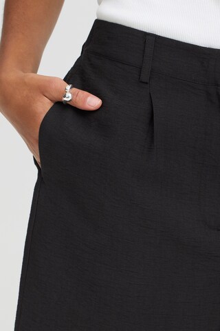 ICHI - Loosefit Calças 'IHFRESE' em preto