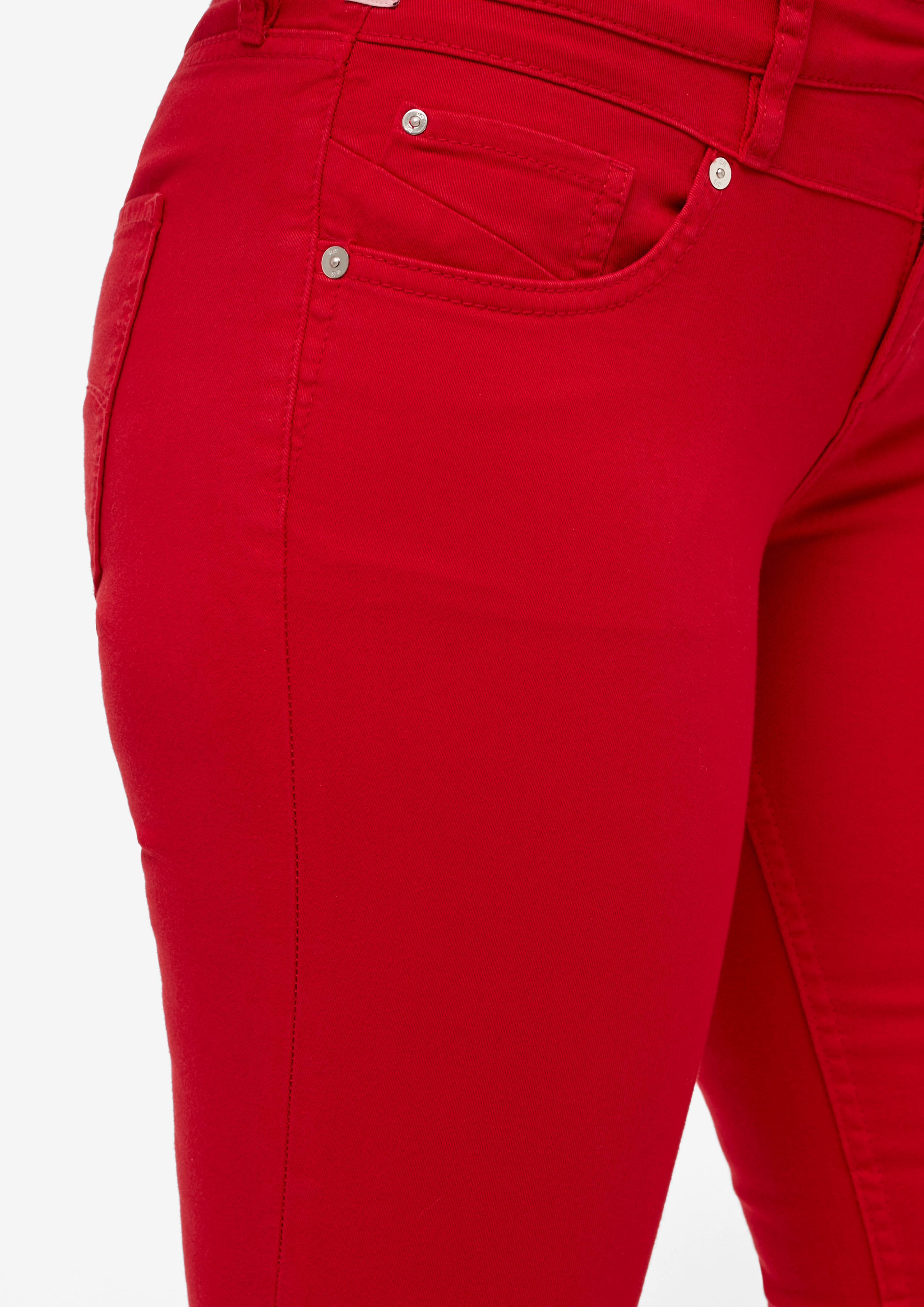 Q/S by s.Oliver Caprijeans in Rot 