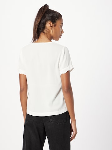 ABOUT YOU Shirt 'Fotini' in White