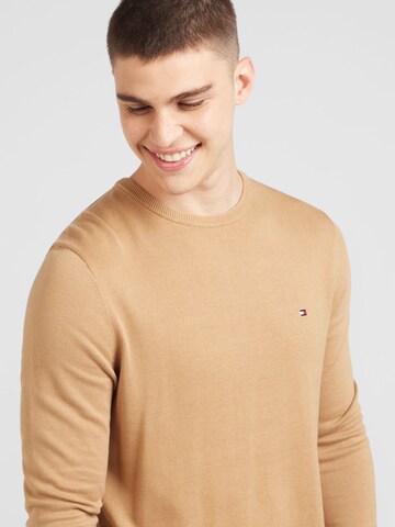 TOMMY HILFIGER Svetr 'ESSENTIAL' – zelená