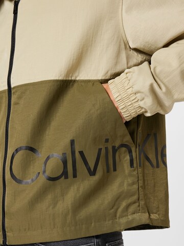 Calvin Klein Jeans Tussenjas in Groen