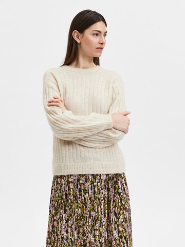 SELECTED FEMME Sweater 'Mola' in Beige: front