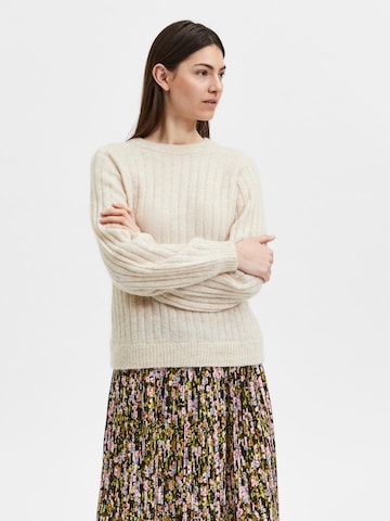 SELECTED FEMME Sweater 'Mola' in Beige: front