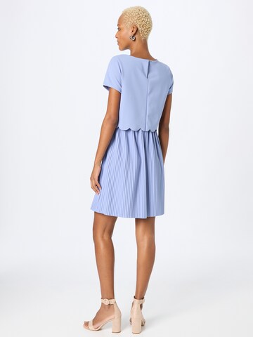 Robe 'Dinah' ABOUT YOU en bleu