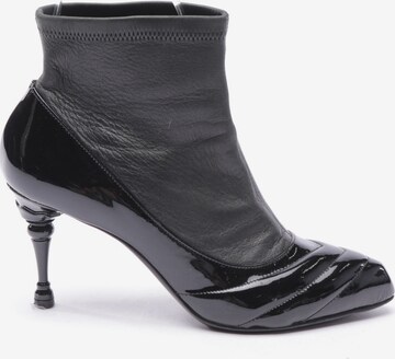 Céline Dress Boots in 36 in Black: front