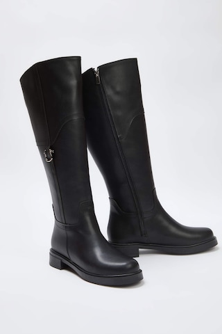 Trendyol - Botas en negro