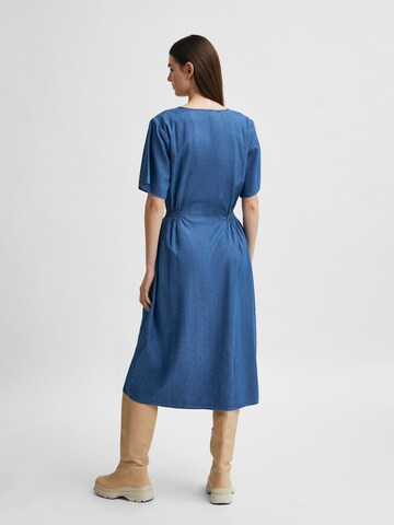 SELECTED FEMME Sukienka koszulowa 'Clarisa' w kolorze niebieski