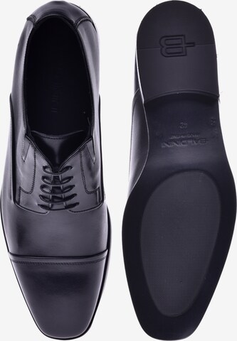 Chaussure à lacets Baldinini en noir