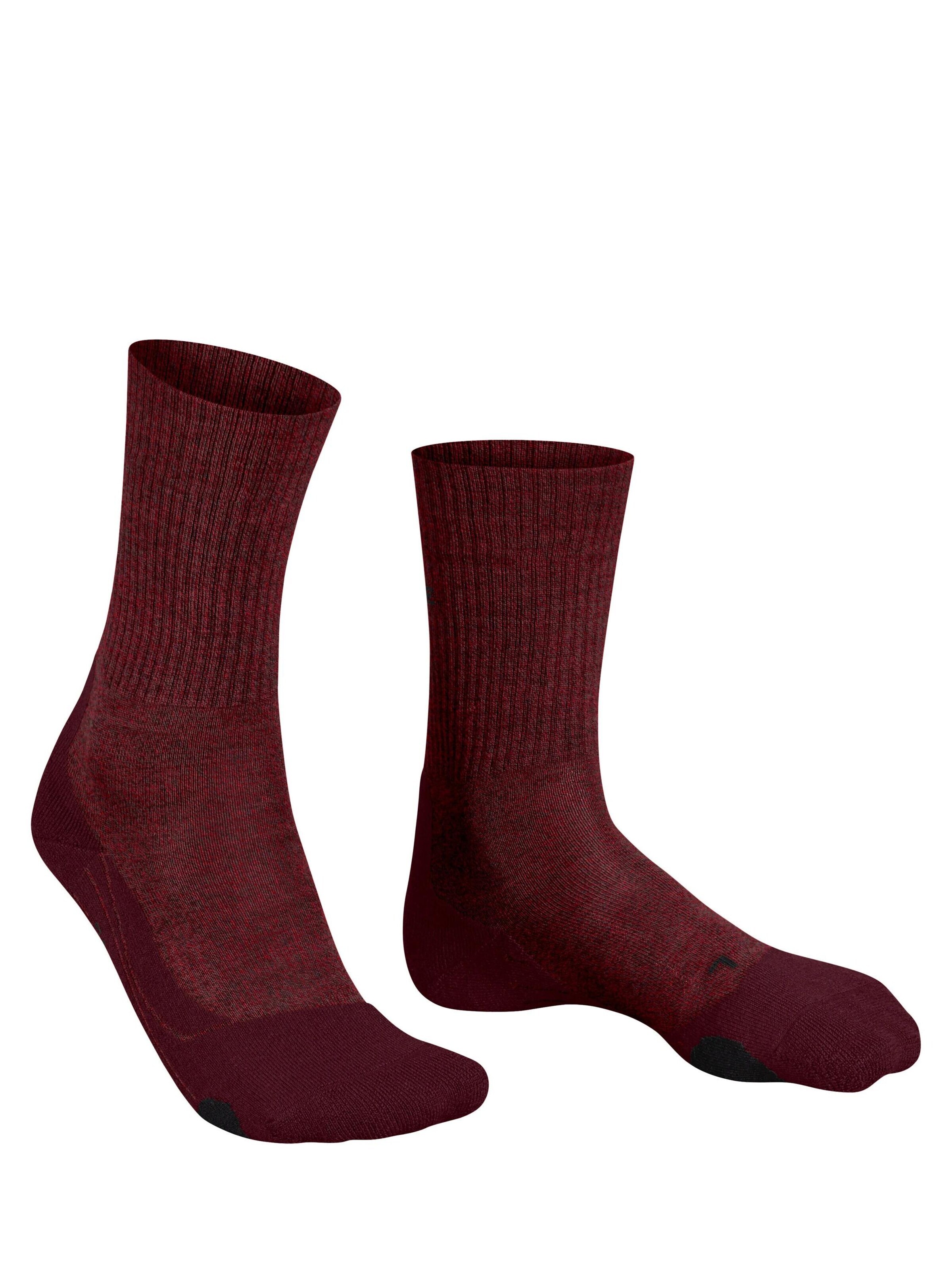 FALKE Athletic Socks 'TK2 Explore Wool' in Red