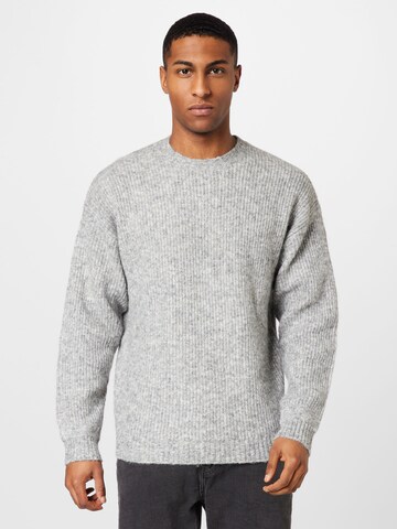 TOM TAILOR DENIM Sweater in Grey: front