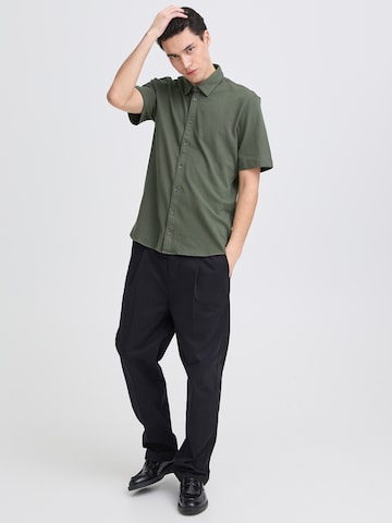 Casual Friday Слим Рубашка 'CFFolke' в Зеленый