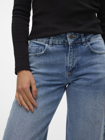 SOMETHINGNEW Wide Leg Jeans 'RANCY' i blå