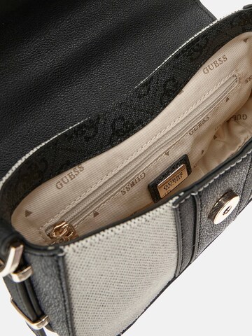 GUESS Handtasche 'Kerima' in Schwarz