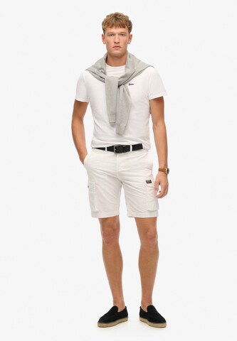 Loosefit Pantalon cargo Superdry en blanc