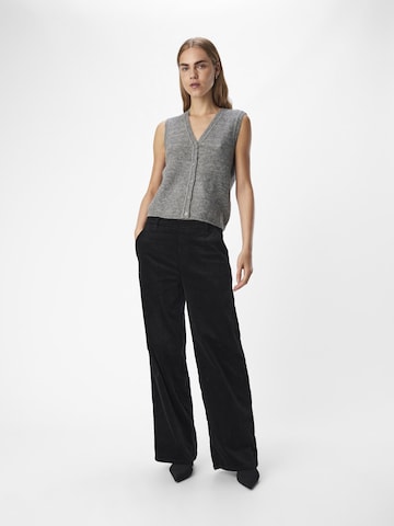 OBJECT Vest in Grey