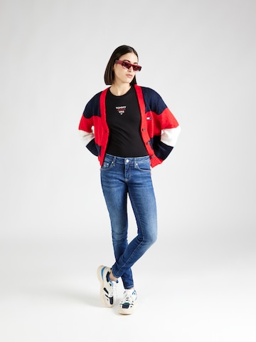 Tommy Jeans Μπλουζάκι 'ESSENTIAL' σε μαύρο