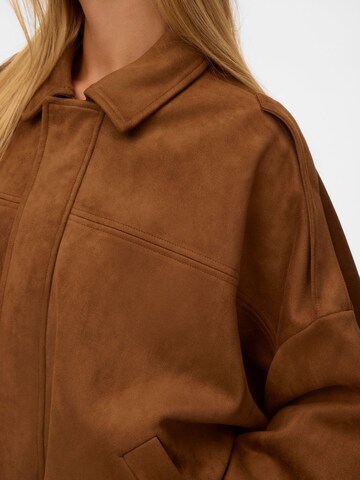 Veste mi-saison 'VMHazel' VERO MODA en marron