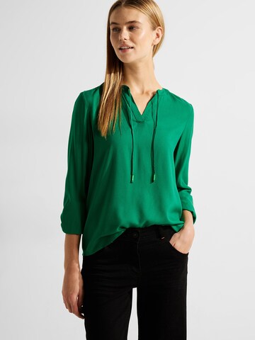 CECIL - Blusa em verde: frente