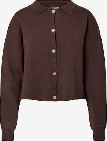 Cardigan 'PCJassy' PIECES en marron : devant