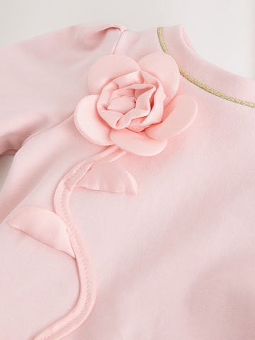 Robe Baker by Ted Baker en rose