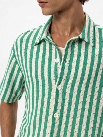 Antioch Regular fit Button Up Shirt in Green