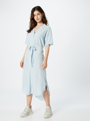 Robe-chemise 'Carlya' MSCH COPENHAGEN en bleu : devant