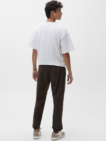 Tapered Pantaloni di Pull&Bear in marrone