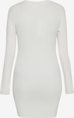 NAEMI Knitted dress in White