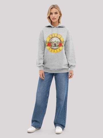 F4NT4STIC Sweatshirt 'Guns 'N' Roses Vintage Bullet Logo' in Grau