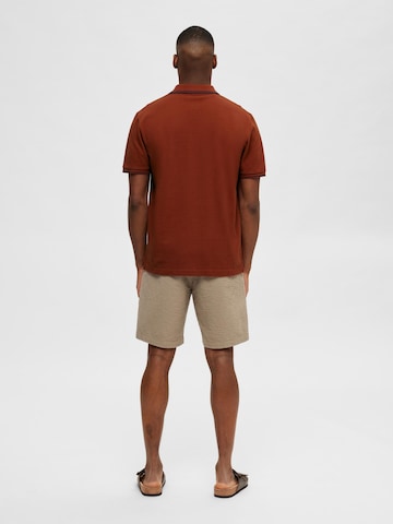 Maglietta 'SLHDANTE' di SELECTED HOMME in marrone