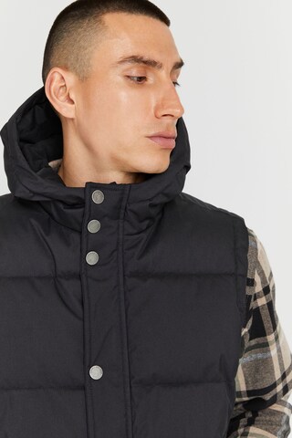 !Solid Bodywarmer 'Collin' in Zwart