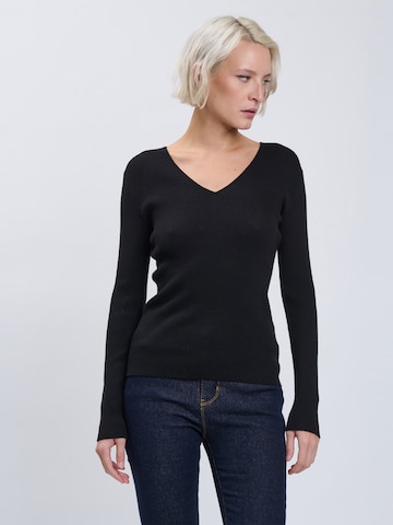 Pullover di Influencer in nero: frontale