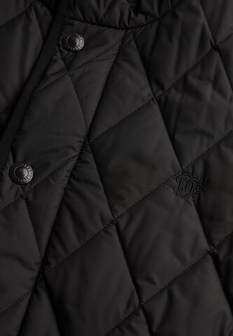 Superdry Tussenjas in Zwart
