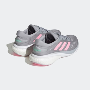 ADIDAS PERFORMANCE - Sapatilha de corrida 'Supernova 2.0' em cinzento