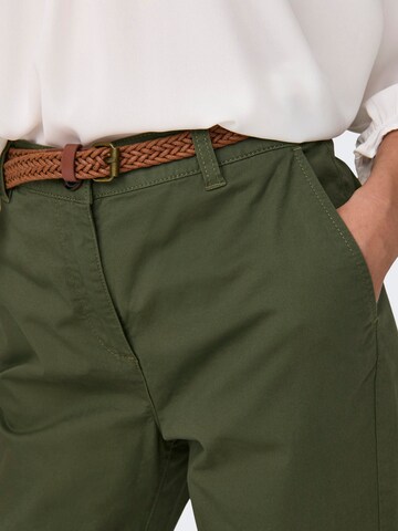 Coupe slim Pantalon chino 'CHICAGO' JDY en vert