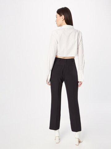 GUESS Flared Pleated Pants 'ZOE' in Black