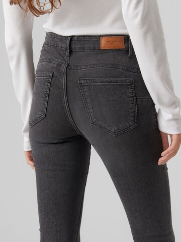 VERO MODA Skinny Jeans 'ALIA' in Grau