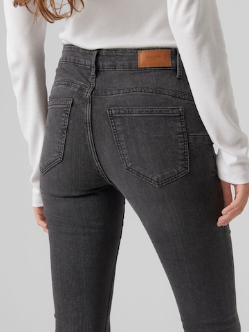 VERO MODA Skinny Jeans 'ALIA' in Grey