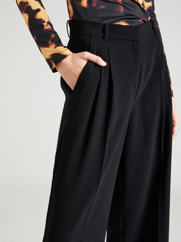 ONLY Loose fit Pleat-front trousers 'GRY' in Black