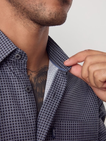 Regular fit Cămașă de la Next pe negru