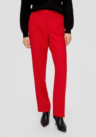 regular Pantaloni con piega frontale di s.Oliver BLACK LABEL in rosso: frontale