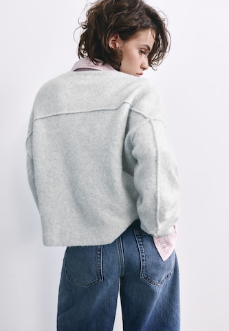 Pull&Bear Pletena jopa | siva barva