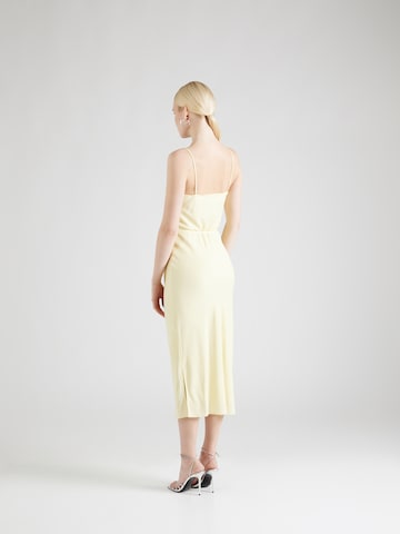 Calvin Klein - Vestido en amarillo