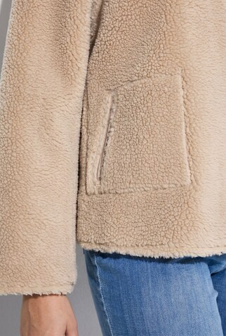 Ulla Popken Between-season jacket in White