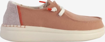 Chaussure basse HEY DUDE en rose : devant