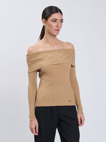 Influencer Pullover in Braun: Vorderseite