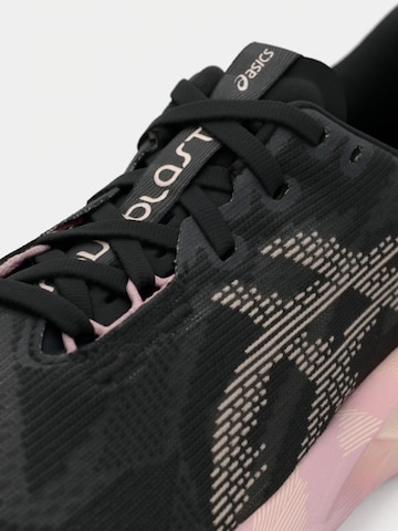 ASICS Běžecká obuv 'NOVABLAST 5' – černá